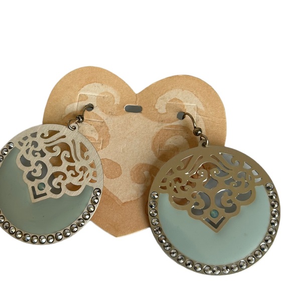 Elaine’s Wearable Art Pierced Earrings Silver Cut Design W/Blue & Rhinestones - Picture 3 of 5